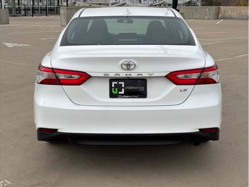 Used 2019 Toyota Camry LE image 7