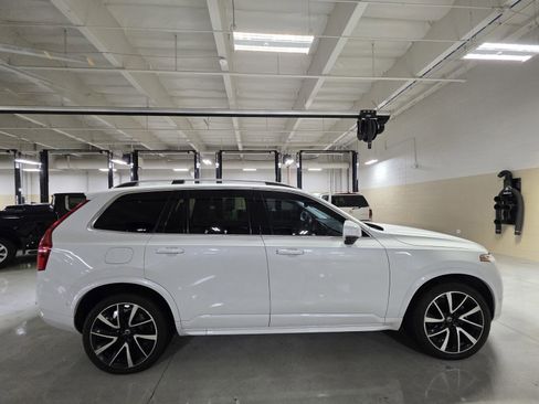 Used 2019 Volvo XC90 T6 Momentum w/ Advanced Package image 8