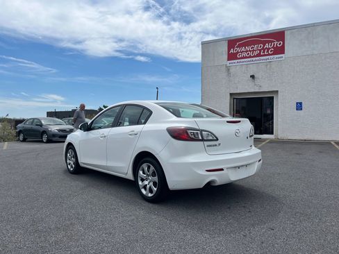 Used 2013 MAZDA MAZDA3 i SV image 29