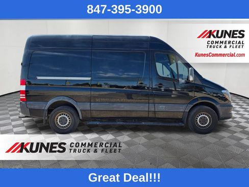 Used 2017 Mercedes-Benz Sprinter 2500 image 8