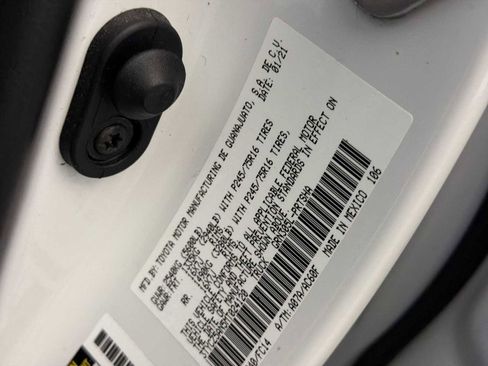 Used 2021 Toyota Tacoma SR5 image 19