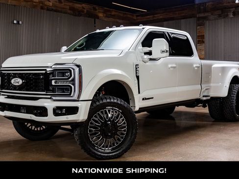 Used 2026 Ford F450 Platinum w/ Platinum Plus Package image 4