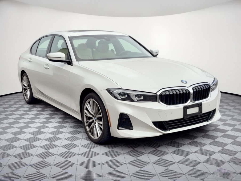 Used 2023 BMW 330i xDrive Sedan w/ Parking Assistance Package AWD/4WD image 7