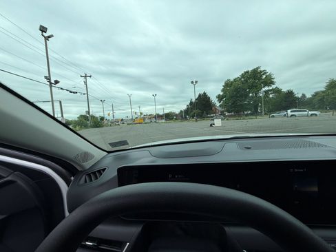 Used 2025 Kia K4 FWD image 33