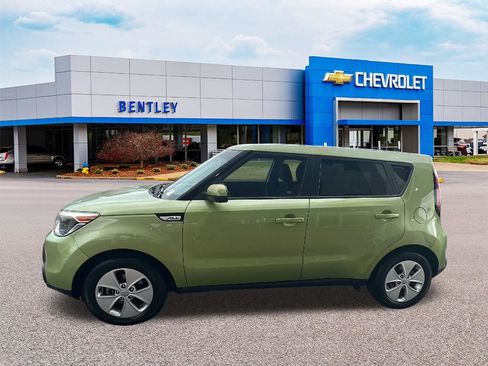 Used 2016 Kia Soul image 2