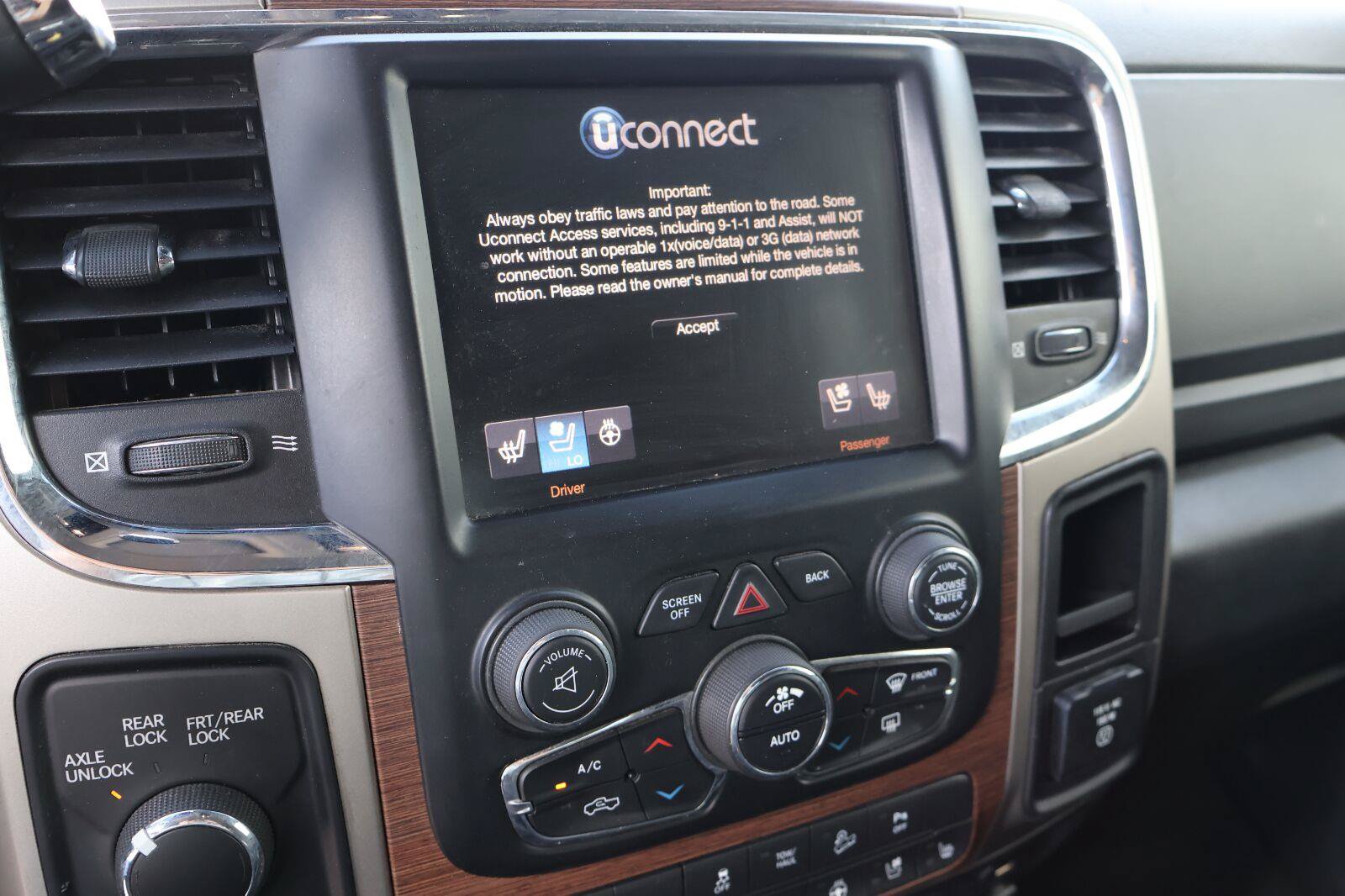 Used 2015 RAM 2500 Power Wagon Laramie AWD/4WD image 24