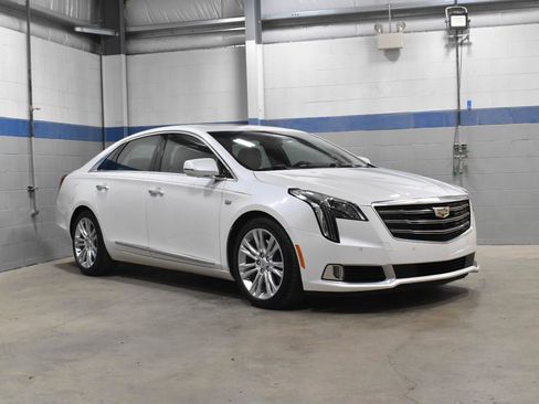 Used 2019 Cadillac XTS Luxury w/ Driver Awareness Package AWD/4WD image 29