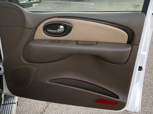 Used 2007 Buick Rainier CXL image 21