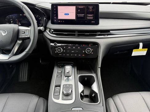 Certified 2026 INFINITI QX60 Luxe w/ Family Package image 8