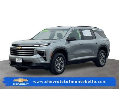 Certified 2025 Chevrolet Traverse LT