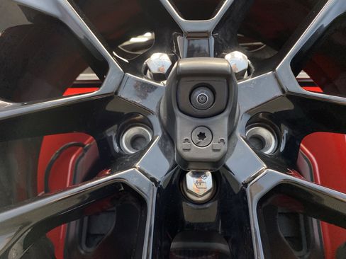 Certified 2025 Jeep Wrangler Sahara image 31