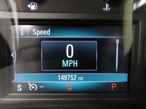 Used 2019 Buick Enclave Essence image 16