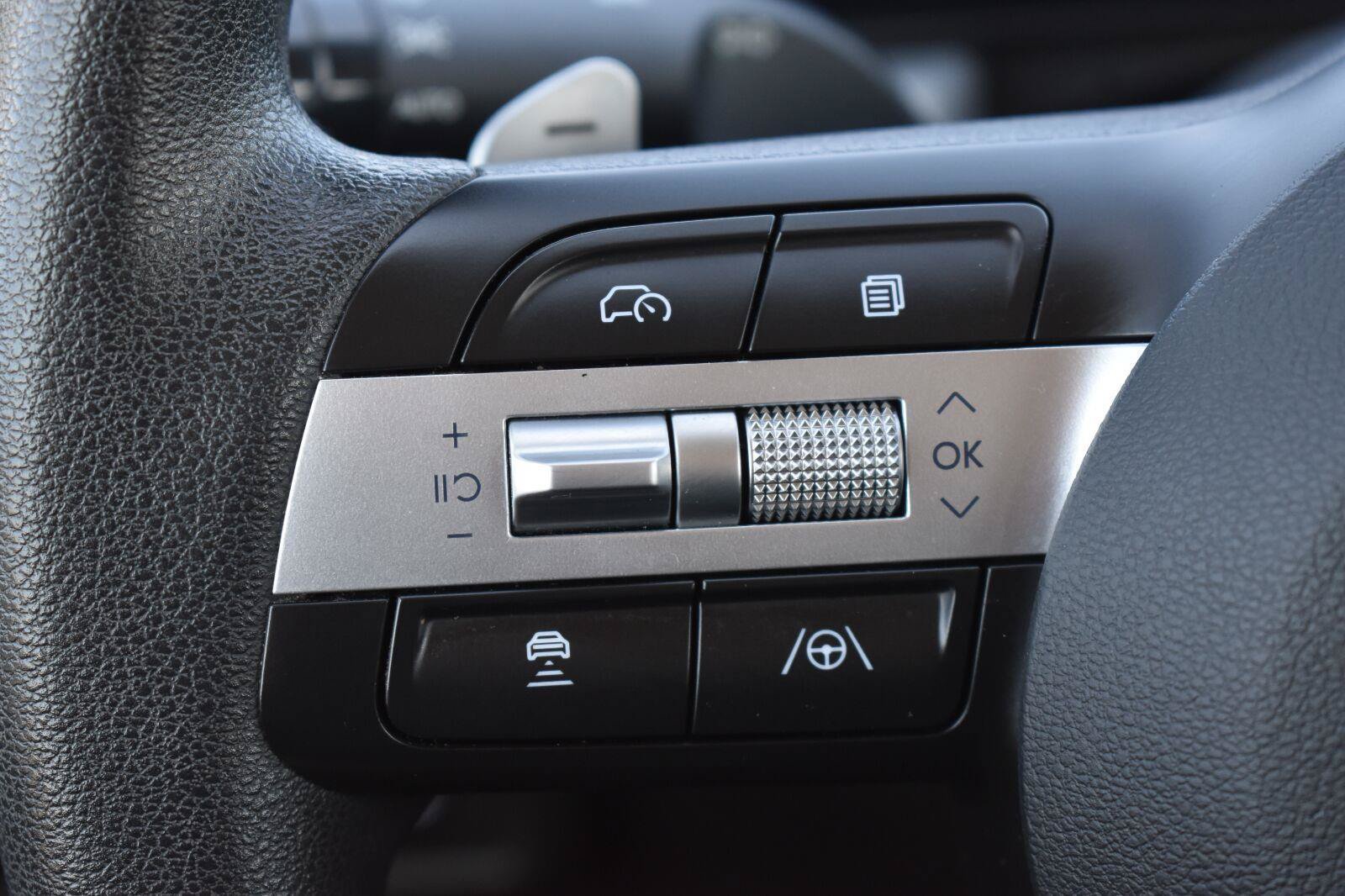 Used 2025 Hyundai Sonata SEL FWD image 6