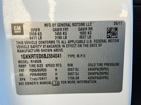 Used 2011 GMC Acadia Denali FWD image 25