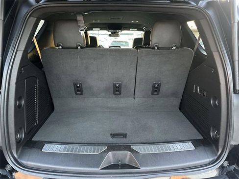 Used 2024 Chevrolet Tahoe Premier image 25
