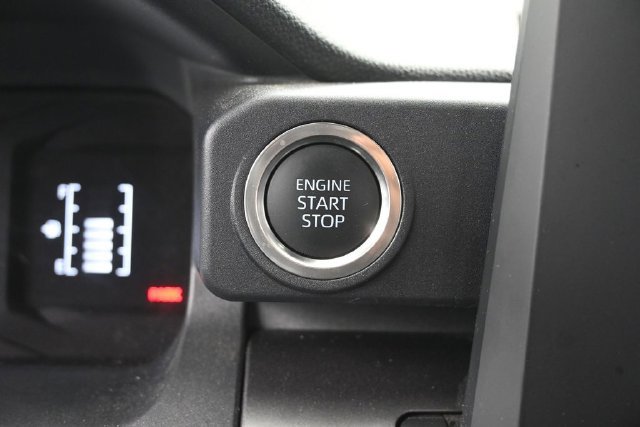 Certified 2026 Toyota 4Runner SR5 AWD/4WD image 27