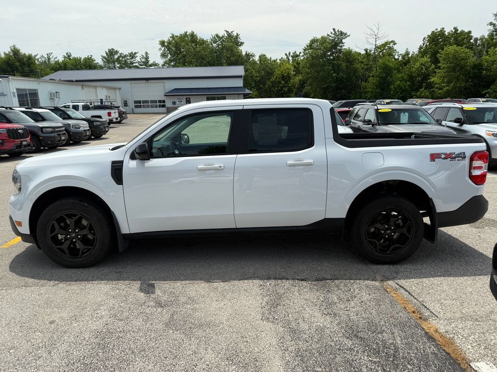 Used 2024 Ford Maverick Lariat w/ FX4 Off-Road Package AWD/4WD image 8