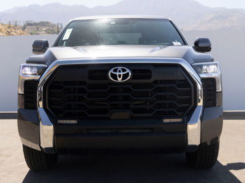Used 2025 Toyota Tundra SR5 w/ TRD Off-Road Package AWD/4WD image 4