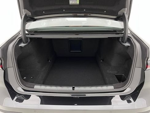New 2026 BMW 740i xDrive AWD/4WD image 7
