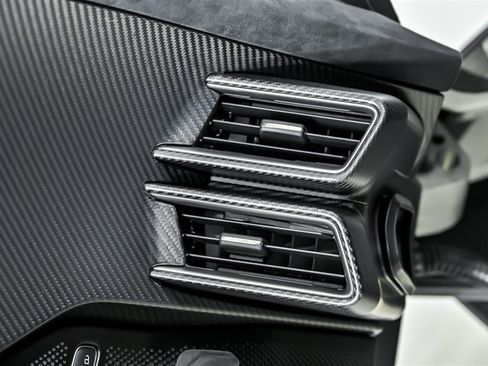 Used 2020 Ford GT Carbon Series RWD image 35