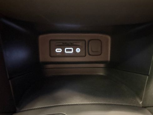 Used 2024 Chevrolet Equinox RS w/ RS Leather Package image 15