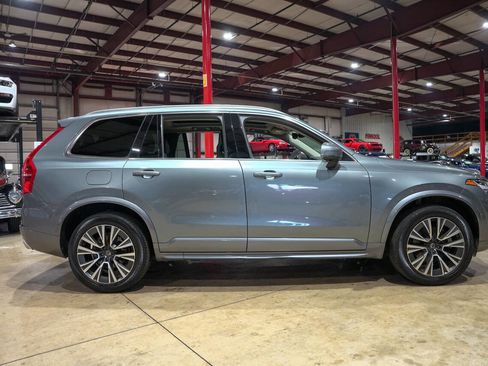 Used 2020 Volvo XC90 T5 Momentum w/ Protection Package Premier image 10