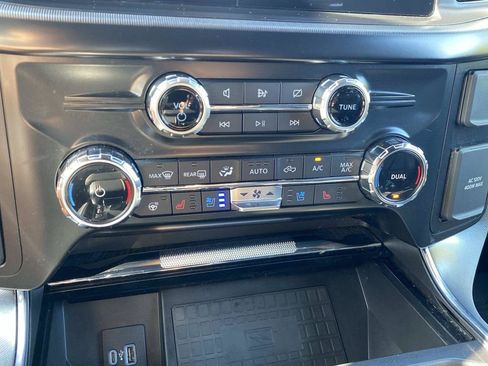 Certified 2022 Ford F150 Platinum w/ Equipment Group 701A High AWD/4WD image 29