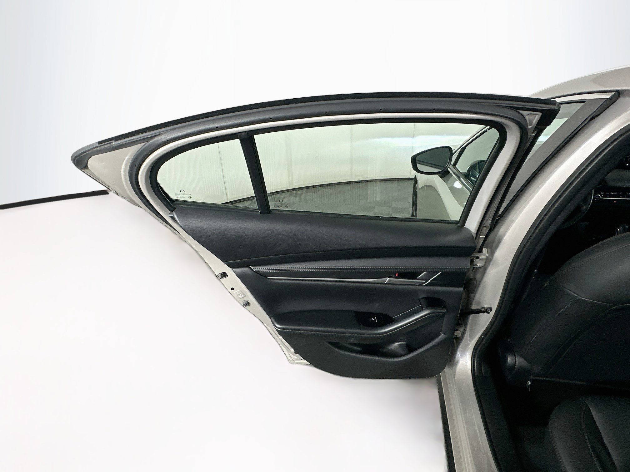 Used 2025 MAZDA MAZDA3 s FWD image 25