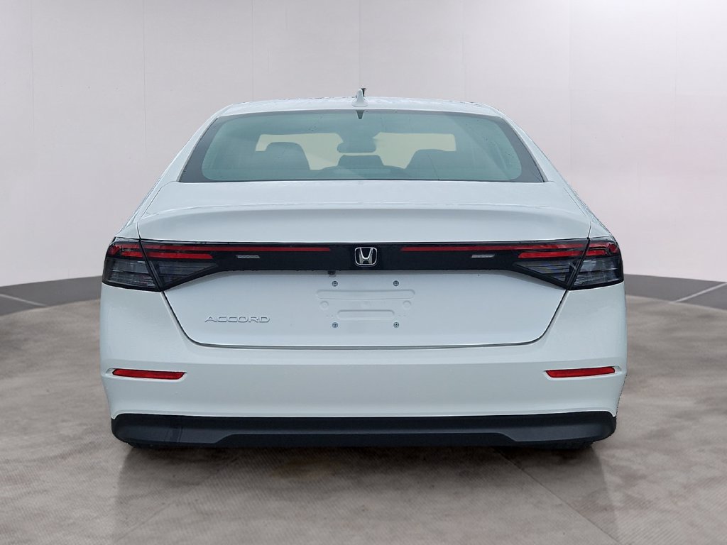 Certified 2023 Honda Accord EX image 5