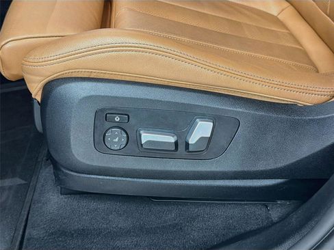 Used 2022 BMW X5 sDrive40i w/ M Sport Package RWD image 19