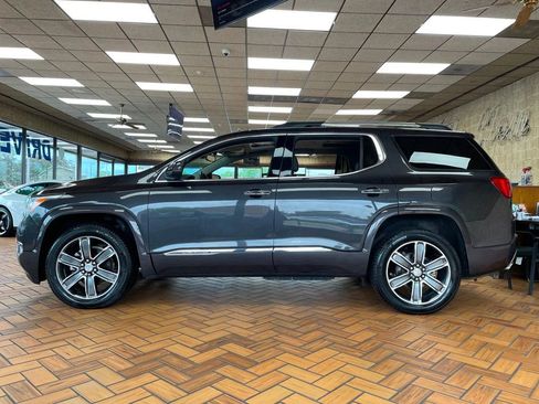 Used 2017 GMC Acadia Denali w/ Technology Package AWD/4WD image 5