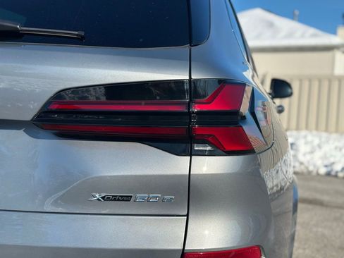 Used 2025 BMW X5 xDrive50e w/ M Sport Package image 14