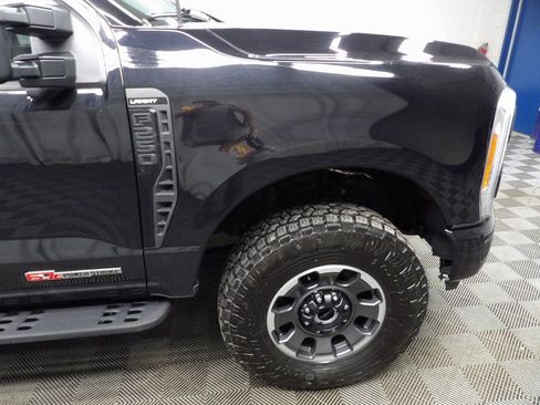 Used 2023 Ford F250 Lariat w/ Lariat Ultimate Package image 40