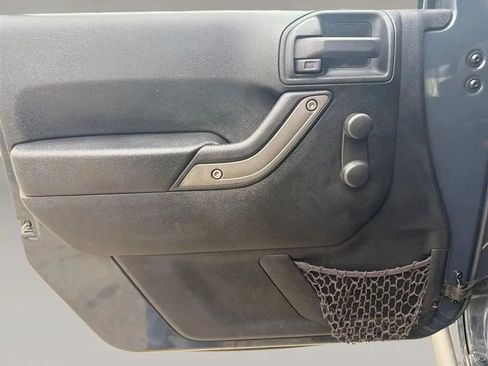 Used 2016 Jeep Wrangler Unlimited Sport AWD/4WD image 23