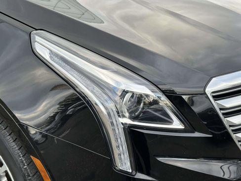 Used 2017 Cadillac XT5 Luxury w/ Driver Awareness Package image 5