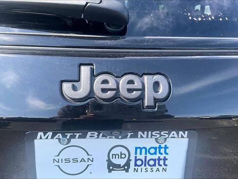 Used 2022 Jeep Compass Trailhawk AWD/4WD image 30