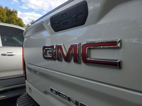Used 2021 GMC Sierra 1500 Denali w/ Denali Ultimate Package image 6
