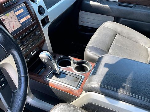 Used 2012 Ford F150 Lariat w/ Lariat Chrome Pkg image 18