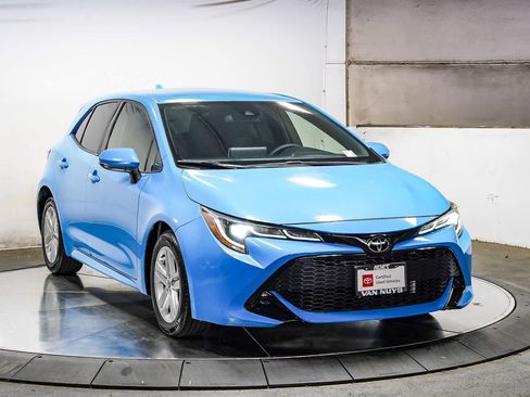 Certified 2019 Toyota Corolla SE FWD image 3