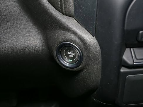 Used 2022 Chevrolet Silverado 1500 LT AWD/4WD image 24