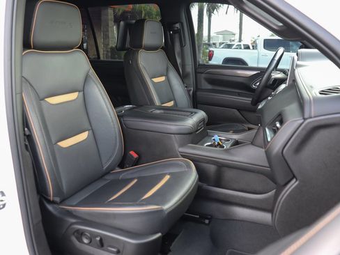 Used 2021 GMC Yukon XL AT4 w/ AT4 Premium Plus Package AWD/4WD image 40