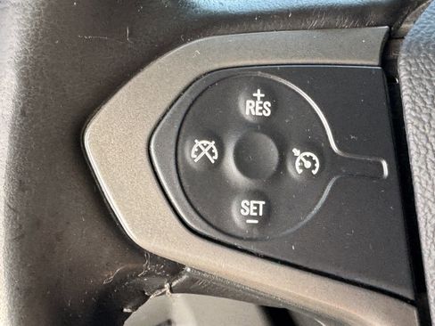 Used 2018 Chevrolet Colorado Z71 image 18