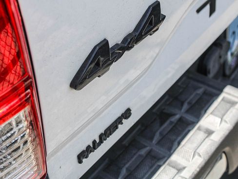 Used 2021 Toyota Tacoma SR5 AWD/4WD image 16