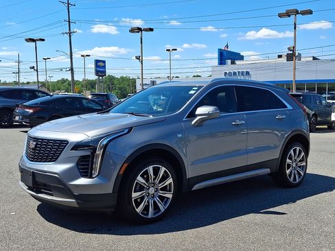 Used 2023 Cadillac XT4 Premium Luxury AWD/4WD image 3