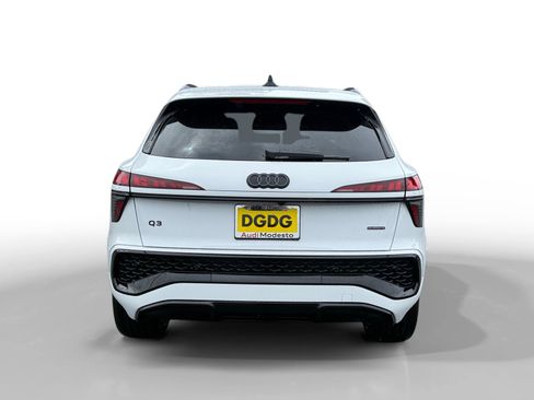 New 2026 Audi Q3 quattro 2.0T AWD/4WD image 4