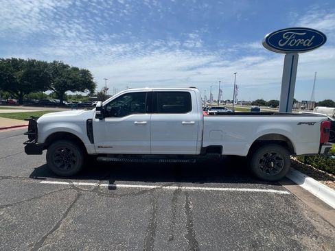 Used 2023 Ford F350 Lariat w/ Lariat Ultimate Package AWD/4WD image 4