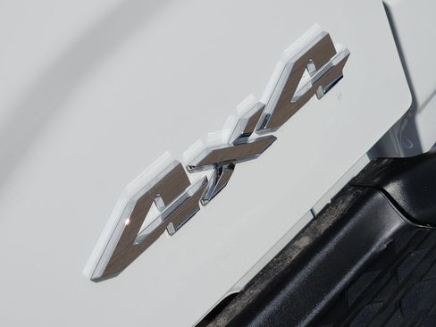 New 2026 RAM 2500 Tradesman w/ Chrome Appearance Group AWD/4WD image 20