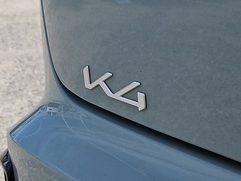 Used 2025 Kia K4 GT-Line w/ GT-Line Premium Package FWD image 32