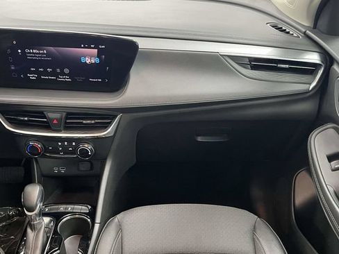 Used 2025 Buick Encore GX Preferred FWD image 21