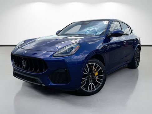 Used 2023 Maserati Grecale Modena AWD/4WD image 1
